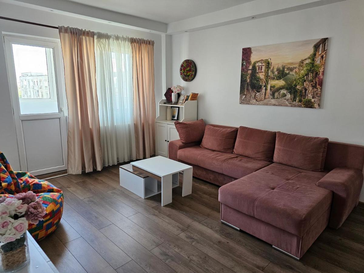 Apartament Near The Park Two Rooms Bukarest Exterior foto